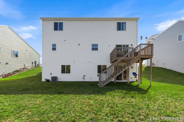 383 N Tannenbaum Trail Ne, Cedar Springs City, MI 49319