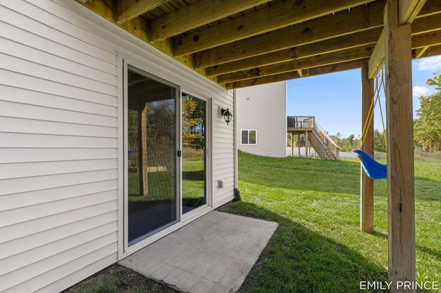 383 N Tannenbaum Trail Ne, Cedar Springs City, MI 49319