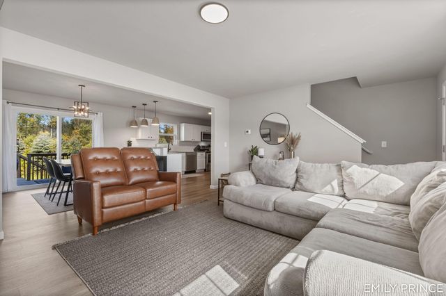 383 N Tannenbaum Trail Ne, Cedar Springs City, MI 49319