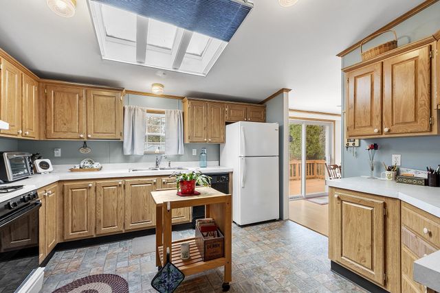 53 Oak Drive, North Hampton, NH 03862