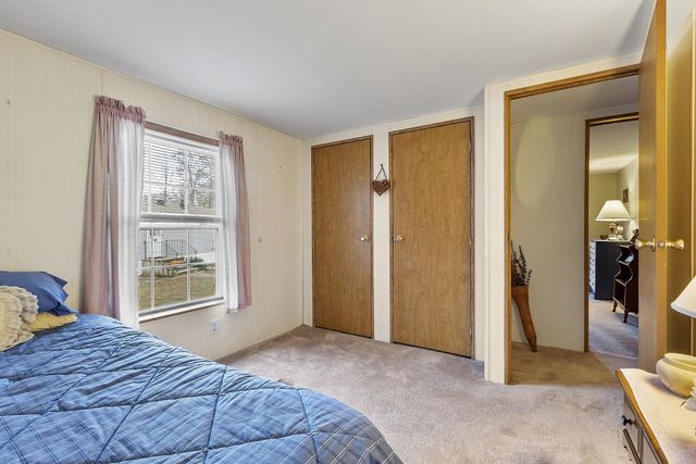 53 Oak Drive, North Hampton, NH 03862