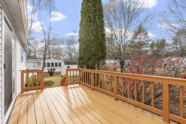 53 Oak Drive, North Hampton, NH 03862
