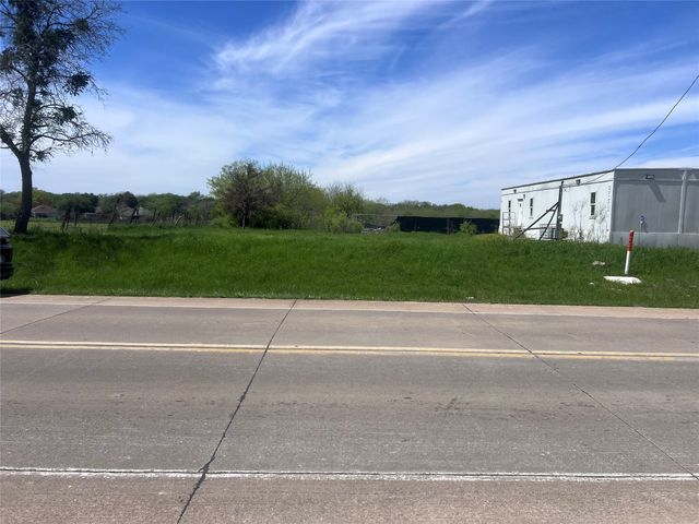 303 N Industrial Boulevard, Crowley, TX 76036