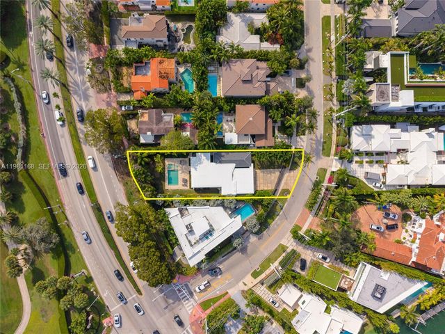 3141 N Bay Rd, Miami Beach, FL 33140