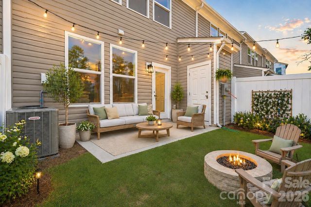 7629 Ethora Way, Charlotte, NC 28216