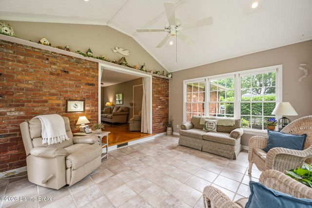 3411 Barbour Ln, Louisville, KY 40241