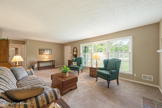 3411 Barbour Ln, Louisville, KY 40241