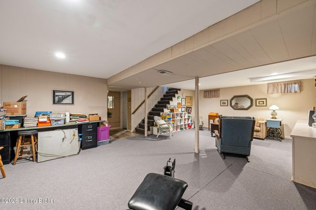 3411 Barbour Ln, Louisville, KY 40241