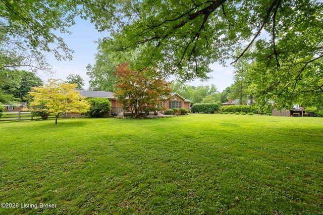 3411 Barbour Ln, Louisville, KY 40241