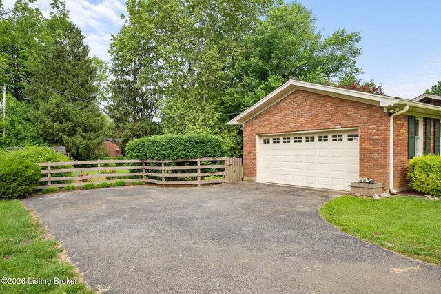 3411 Barbour Ln, Louisville, KY 40241