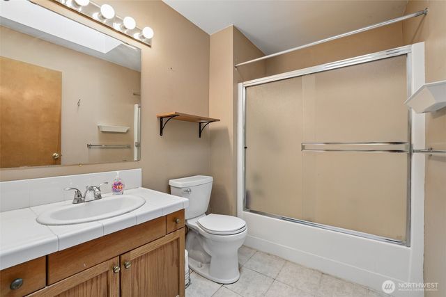 11121 SE 271st Street, Kent, WA 98030
