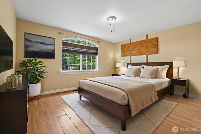 11121 SE 271st Street, Kent, WA 98030