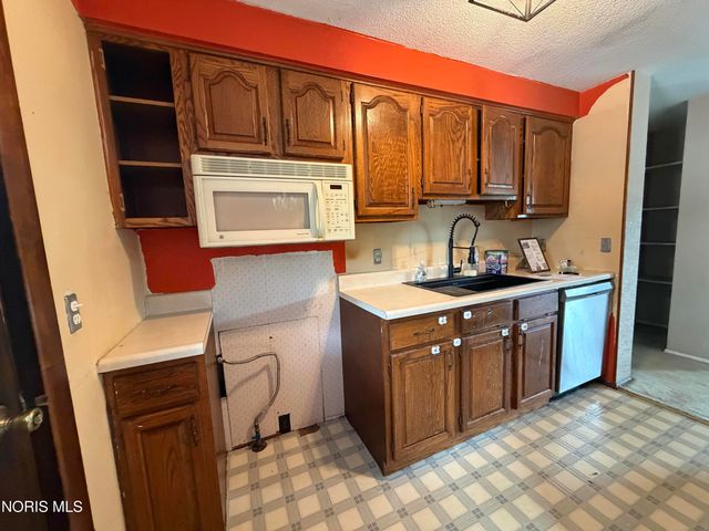 5949 Vistamar Road, Toledo, OH 43611