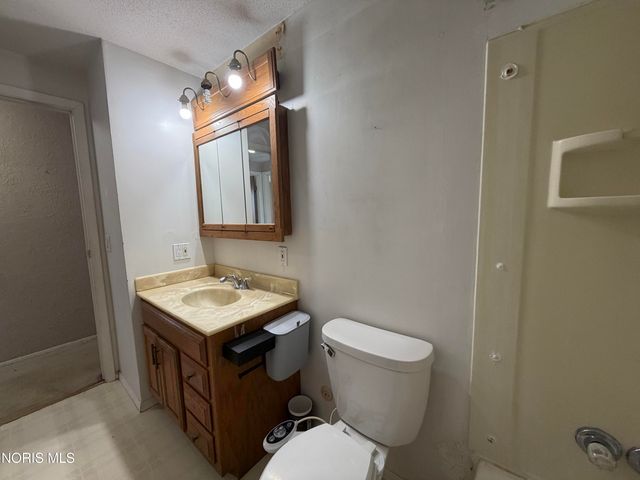 5949 Vistamar Road, Toledo, OH 43611