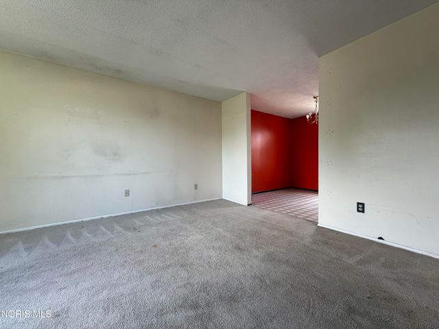 5949 Vistamar Road, Toledo, OH 43611