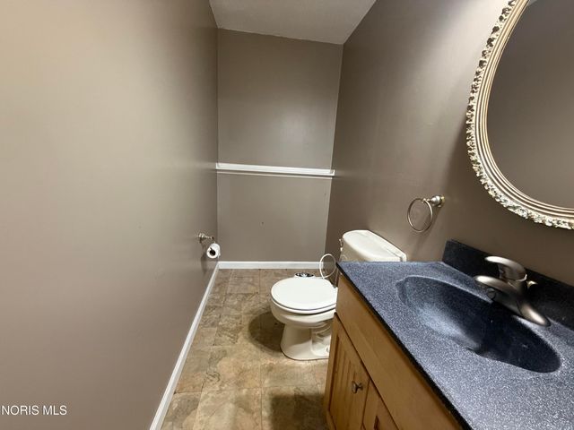 5949 Vistamar Road, Toledo, OH 43611
