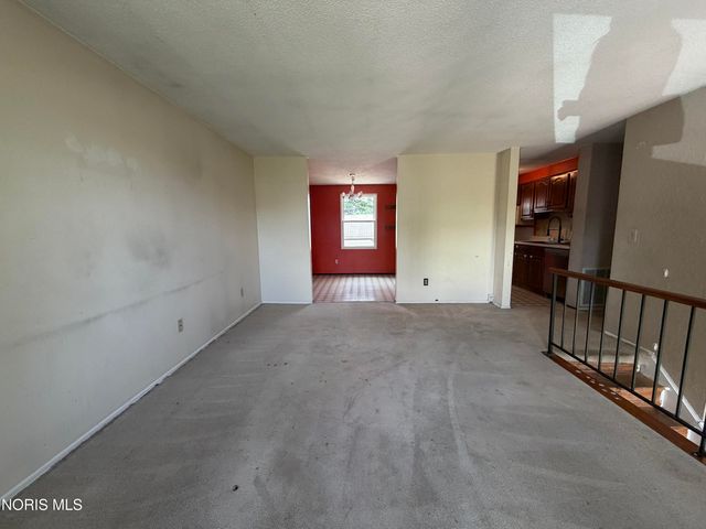 5949 Vistamar Road, Toledo, OH 43611