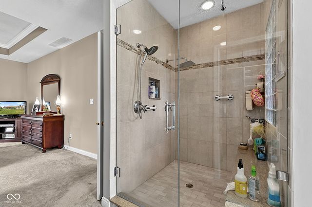 9935 Water Crest Drive, Fishers, IN 46038