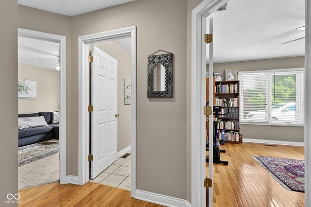 9935 Water Crest Drive, Fishers, IN 46038