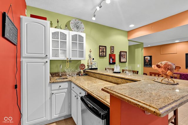 9935 Water Crest Drive, Fishers, IN 46038