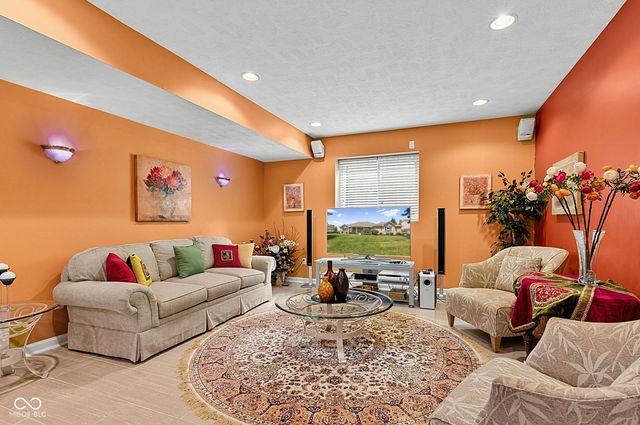 9935 Water Crest Drive, Fishers, IN 46038