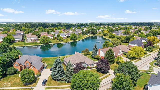9935 Water Crest Drive, Fishers, IN 46038