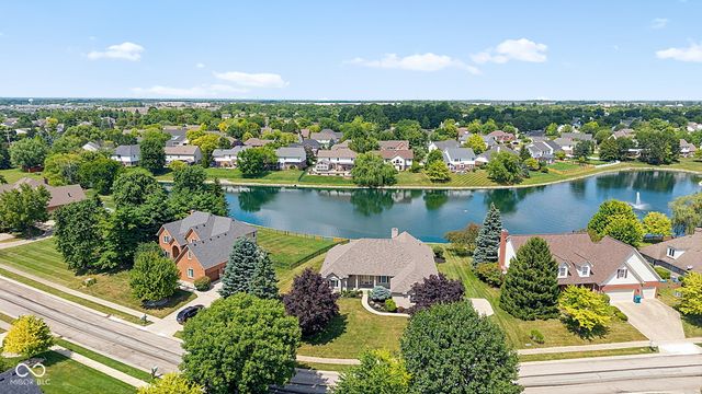 9935 Water Crest Drive, Fishers, IN 46038