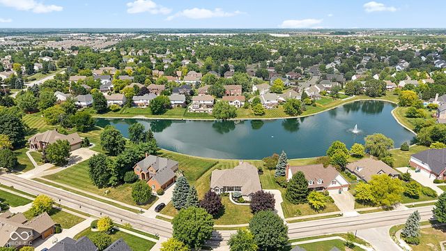 9935 Water Crest Drive, Fishers, IN 46038
