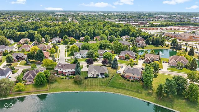 9935 Water Crest Drive, Fishers, IN 46038