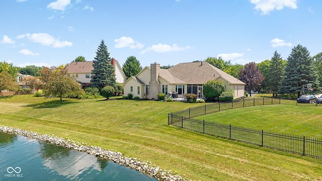9935 Water Crest Drive, Fishers, IN 46038