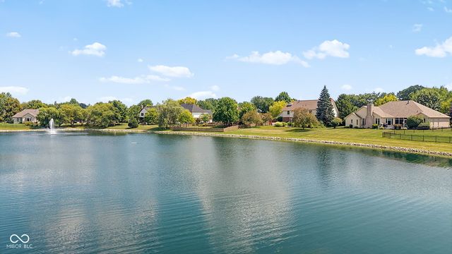 9935 Water Crest Drive, Fishers, IN 46038