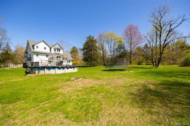 126 E Fallkill Road, Hyde Park, NY 12538