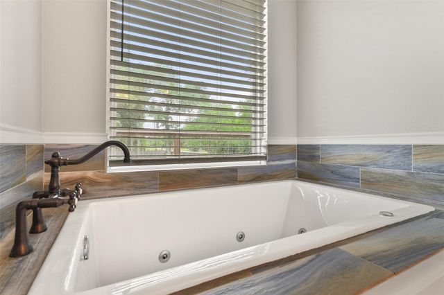 6310 Wickwillow Lane, Alvin, TX 77511