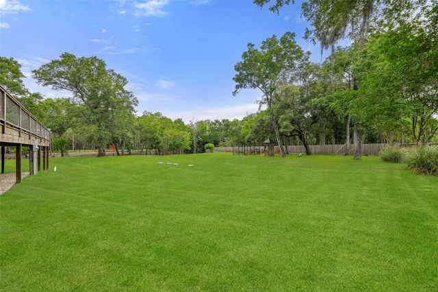 6310 Wickwillow Lane, Alvin, TX 77511