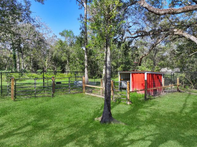 6310 Wickwillow Lane, Alvin, TX 77511