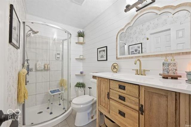 1480 Hedge, Greenfield, IN 46140