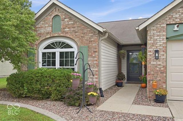 1480 Hedge, Greenfield, IN 46140