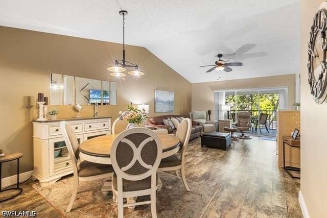 7701 Jewel LN 202, Naples, FL 34109
