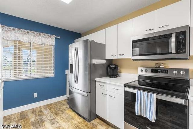 7701 Jewel LN 202, Naples, FL 34109