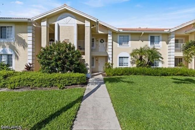 7701 Jewel LN 202, Naples, FL 34109