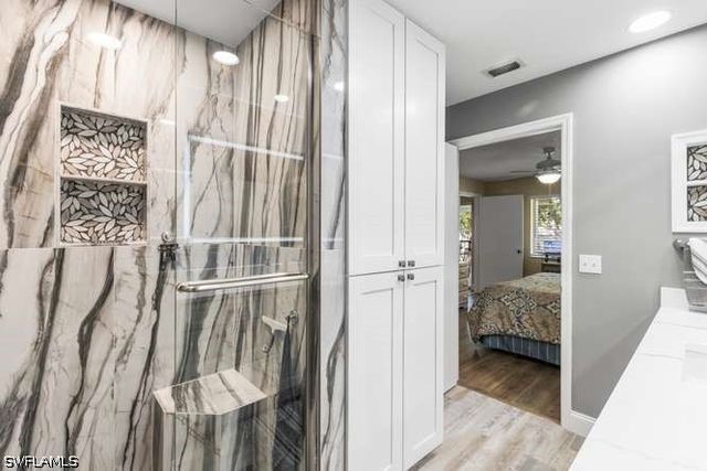 7701 Jewel LN 202, Naples, FL 34109