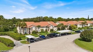7701 Jewel LN 202, Naples, FL 34109