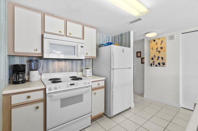 501 S Ocean Blvd Unit 607, North Myrtle Beach, SC 29582