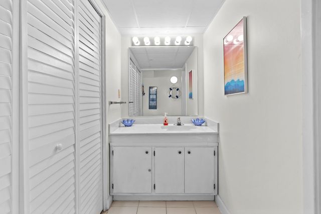 501 S Ocean Blvd Unit 607, North Myrtle Beach, SC 29582