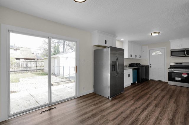 4656 Dundee Avenue, Columbus, OH 43227