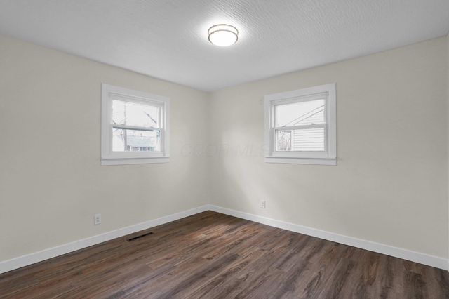 4656 Dundee Avenue, Columbus, OH 43227