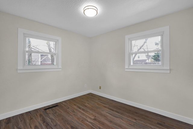 4656 Dundee Avenue, Columbus, OH 43227