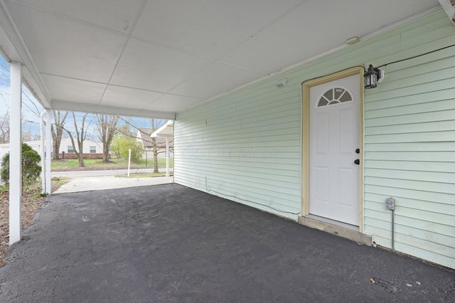 4656 Dundee Avenue, Columbus, OH 43227