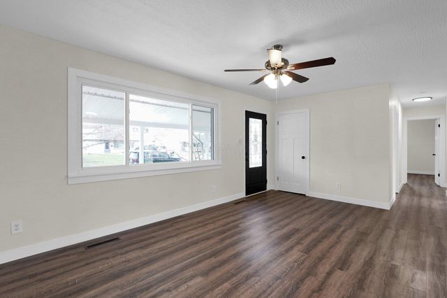 4656 Dundee Avenue, Columbus, OH 43227