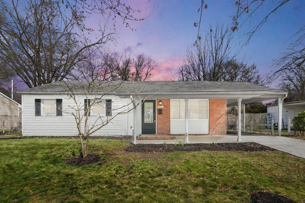 4656 Dundee Avenue, Columbus, OH 43227